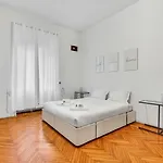 Pacini - Lakeside L&b Apartmán *