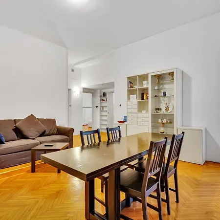 Pacini - Lakeside L&b Apartmán Milán